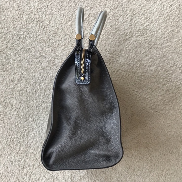 Gorgeous IACUCCI Italian Patent Leather Satchel - Picture 5 of 14